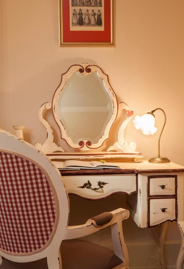 Amade Chateau Vrakúň Oda fotoğraf