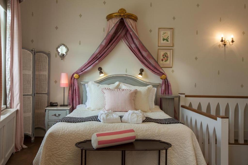 Amade Chateau Vrakúň Oda fotoğraf